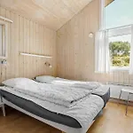 1563-aakirkeby-strandparken-8 * Vester Somarken