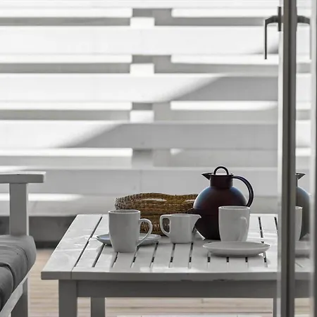 1563-aakirkeby-strandparken-8 * Vester Somarken