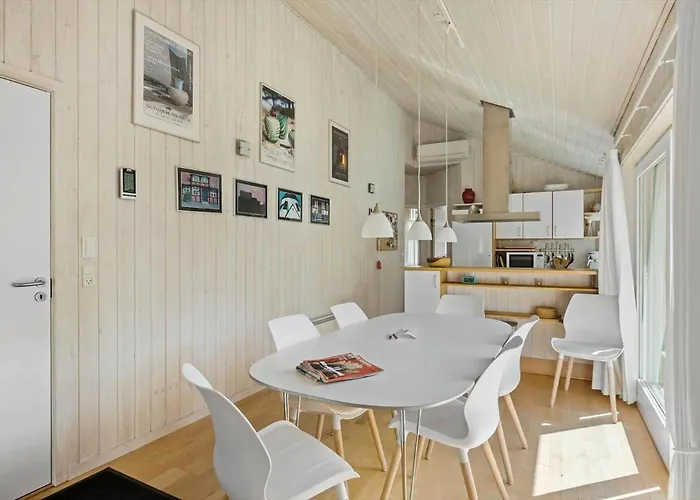 1563-aakirkeby-strandparken-8 Holiday home *